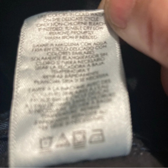 CABI Sz 32 Mid Rise Skinny Mid Wash Lightly Distressed Jeans - Picture 12 of 12